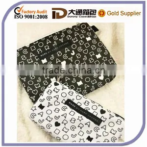 Big Soft Letter Printing Korean Style Canvas Cosmetic Bag for Lady thumbnail-1