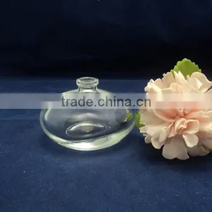 35ml Egg Shaped Glass Perfume Bottle thumbnail-1