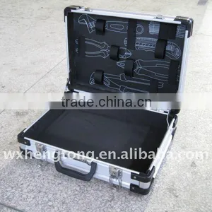 Aluminum Tool Case With Tool Pallet thumbnail-1