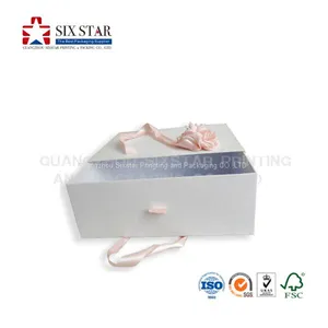 Luxury White Gift Cardboard Drawer Box With Ribbon and Rose Made in China thumbnail-1