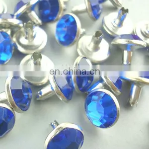 Rhinestone Rivet thumbnail-1