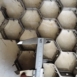 Flex Honeycomb Structure Refractory Hex Mesh Manufacturer thumbnail-6