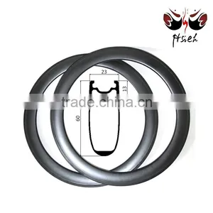 Wholesale Aero U Shape 60mm Carbon Clincher Rim 700C 23mm Width, Road Bike Carbon Clincher Rim for Track Bike 3K UD 12K thumbnail-1