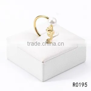 China Wholesale Touch Love Fashion Stainless Steel Teddy Bear Pearl Elegant Women Ring thumbnail-1