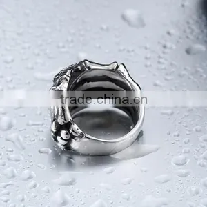 Mens Silver Black Vintage Skull Hand Bone Gothic 316Lstainless Steel Ring Band thumbnail-3