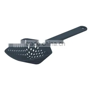 Hot Selling Eco-friendly Colorful Large Kitchen Nylon Scoop Colander Slotted Spoon thumbnail-5