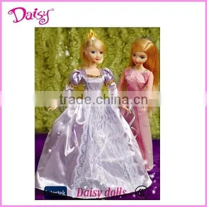 Resin Material and Fashion Doll Type Polyresin Craft Decoration thumbnail-1