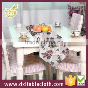 2015 New Design Wholesale Printed Plastic Table Runner for Wedding Decoration thumbnail-1
