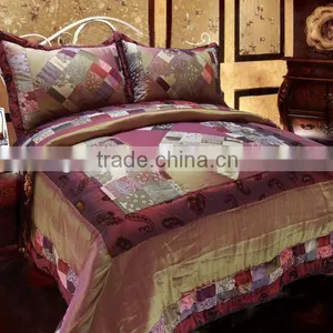 7Pcs Patchwork Polyester Comforter Set thumbnail-3