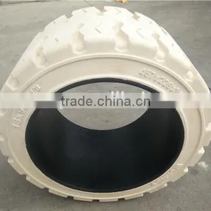 Best Chinese Brand Flat Proof Wirtgen Press on Solid Tire With SM Tread thumbnail-6