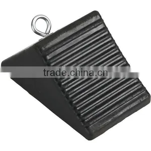 High Quality Rubber Trailer Chock 1.5KG thumbnail-1