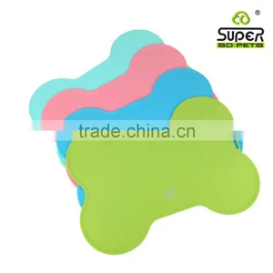 FDA Grade Silicone Waterproof Pet Food Mat thumbnail-1
