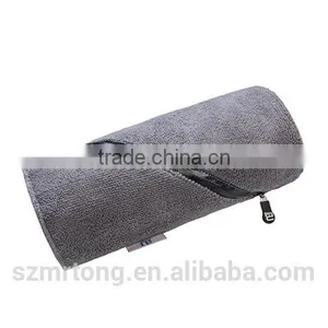 High Quality Embroidery Design 300gsm Zip Pocket Microfiber Sport Towel thumbnail-4