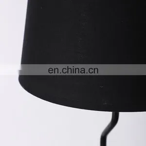 Hot Popular Animal Shape Design Modern Hotel Deck Light Luxury Saving Energy Resin Bedroom Bedside Home Decor Table Lamp thumbnail-2