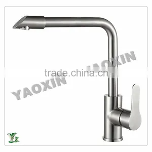 Modern Pull Out Kitchen Sink Faucets thumbnail-4