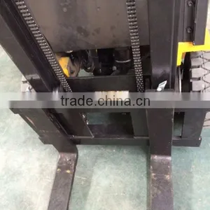 1.5 Ton Battery Forklift thumbnail-5