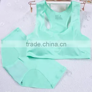 Sports Bra Comfortable to Wear With Pushed up Padded OEM Breathable Sports Bra/ Women Gym Bra/ Fitness Bra thumbnail-1