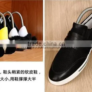 Innovative Spring Plastic Shoe Tree Wholesale thumbnail-2