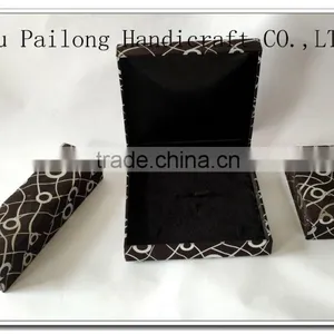 New Design High Quality Customized Plastic Jewelry Box Made in China thumbnail-5