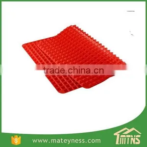 Pyramid Pan Non-stick Silicone Baking Mat thumbnail-4