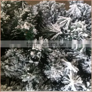 Fire Retardant Flocked Christmas Garlands thumbnail-3