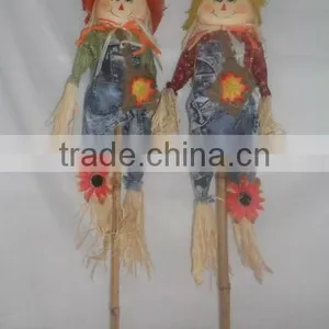 Straw Havest Outdoor Scarecrow thumbnail-3