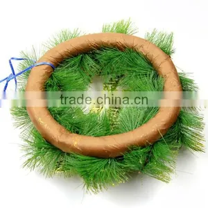 HFR-T331 Plastic Indoor Christmas Wreaths 2014 Wholesale Artificial Christmas Wreaths thumbnail-5