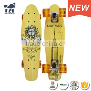 HSJ245 Manufacturers Wholesale Direct Small Fish Board Children Adult Skateboard Brush Street Step Maple Skateboard thumbnail-4