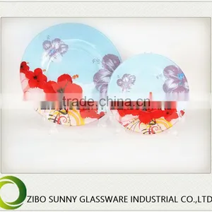 Flowers in Full Bloom of Glass Plates thumbnail-2