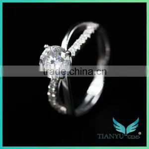 Fashion Design 18K White Gold Round 100facets Cut Moissanite Diamond Rings for Wedding thumbnail-3