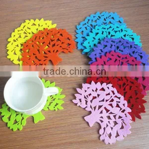 Nonwoven Christmas Placemat thumbnail-1