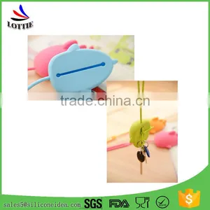 Promotional Portable Silicone Key Holder Bag Flexible Silicone Key Bag and Card Case thumbnail-4