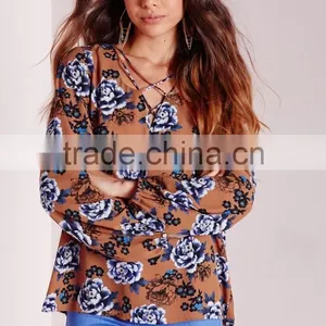 Best Selling Ladies Floral Printed Casual Blouse Low Price thumbnail-1