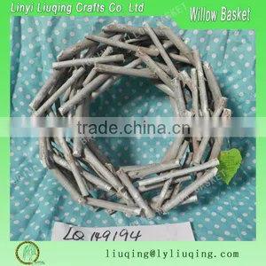 Wholesale Decorative Christmas Round Willow Wicker Wreath thumbnail-1