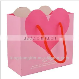Pink Heart Design Art Paper Bags thumbnail-1