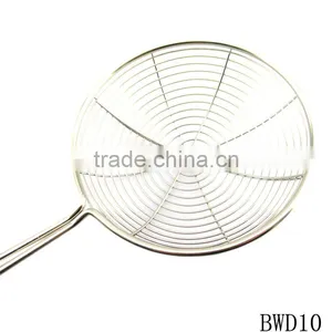 Mini Metal Wire Mesh Strainer for the Kitchen thumbnail-5