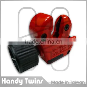 2 In 1 Mini Tube Cutter -Tube Cutter and Reamer thumbnail-1