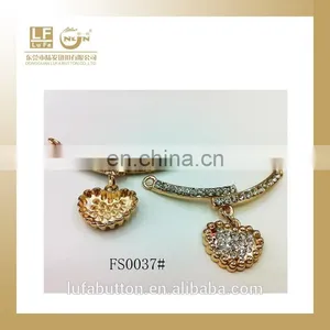 Heart Shaped Metal Necklaces thumbnail-1