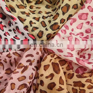 Manufacturer Wholesales 75D*75D High Quality Printed Chiffon Fabric for Dresses thumbnail-3