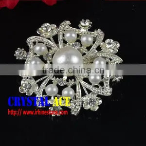 2016 Zinc Alloy Strass Brooch Pins, Flower Pin Brooch, Crystal Jewel Factory Wholesale for Wedding Invitation thumbnail-1