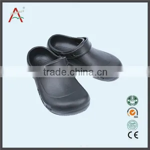 Unisex Gender Plastic Toe Cap Safety Boots in Operating Room thumbnail-2