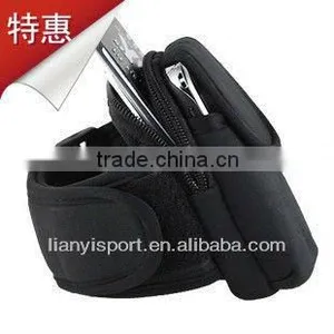 Waterproof Arm Pouch for Cell Phone thumbnail-1