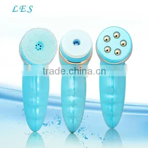 Rechargeable Electronic Facial Cleaning Kit thumbnail-1