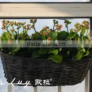 Oval Weaving Rattan Baskets With Hook thumbnail-1