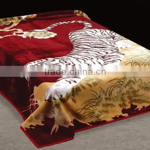 100% Polyester Wholesale Thermal Protection Container Home Muslin China Supplier Animal Print Blanket thumbnail-1