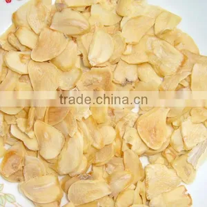 Dehydrated Garlic Flakes thumbnail-1