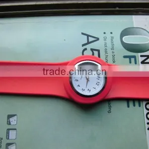 2014New Luxury White Silver Silicone Watches for Men thumbnail-1