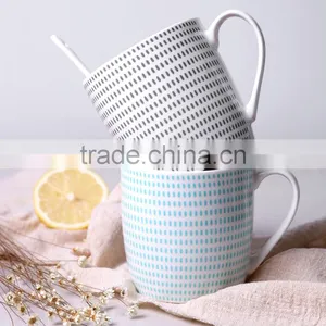 12-Ounce Porcelain Coffee Mug Red (white Dots Stripes Grey ) thumbnail-5