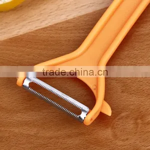 Customized Color Factory Wholesale PP Material Stainless Steel Blade Brush Shape Potato Peeler thumbnail-4