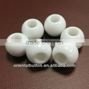 High End Polyester Chalk White Beads thumbnail-1